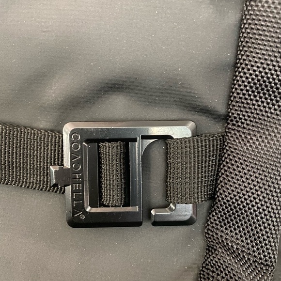 Coachella backpack with laptop pocket and skateboard straps - Picture 2 of 7